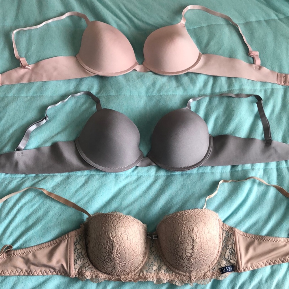 3 never worn, in perfect condition bras